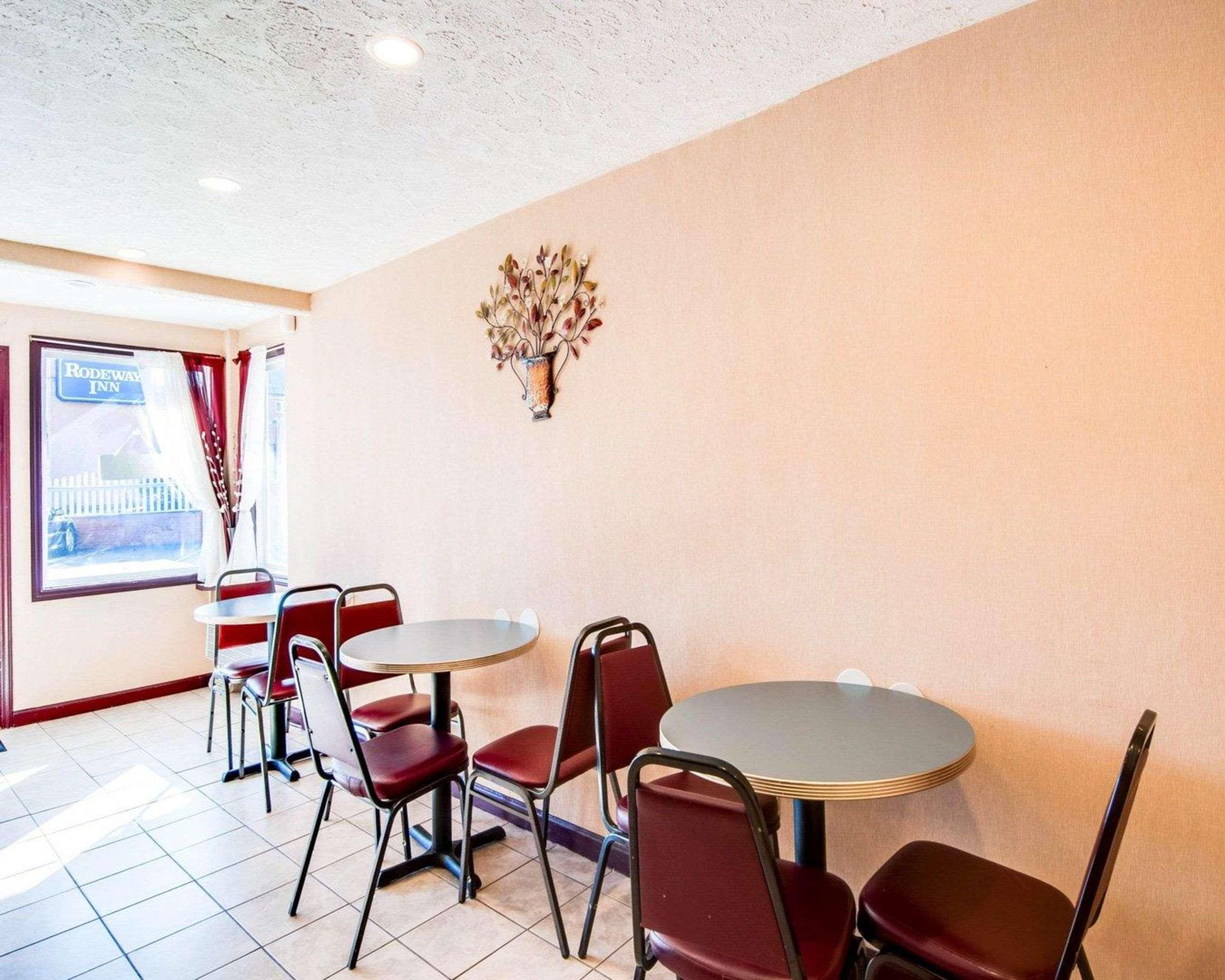 Rodeway Inn Galax Highway 58 Exteriör bild
