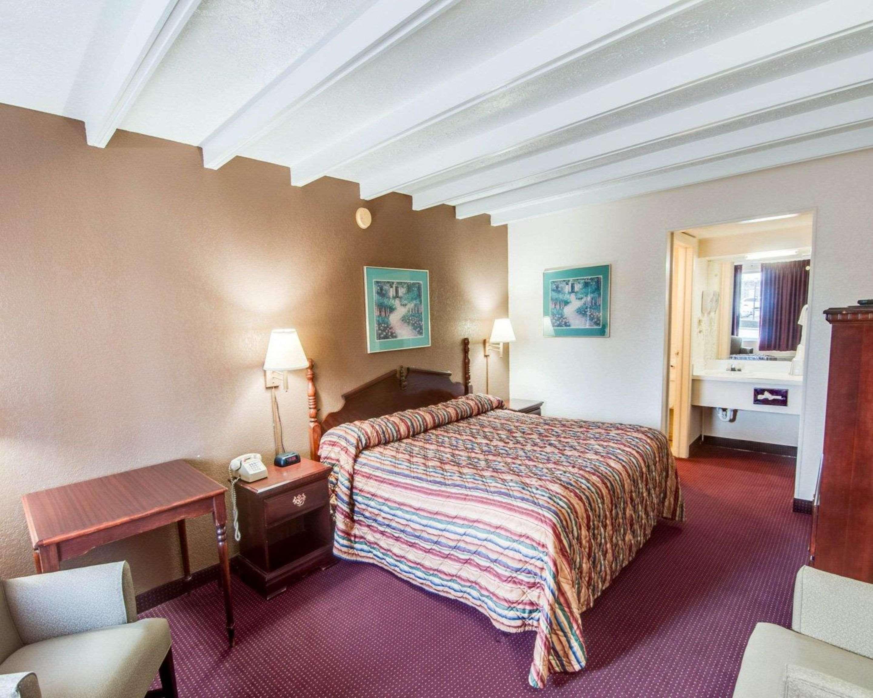 Rodeway Inn Galax Highway 58 Exteriör bild