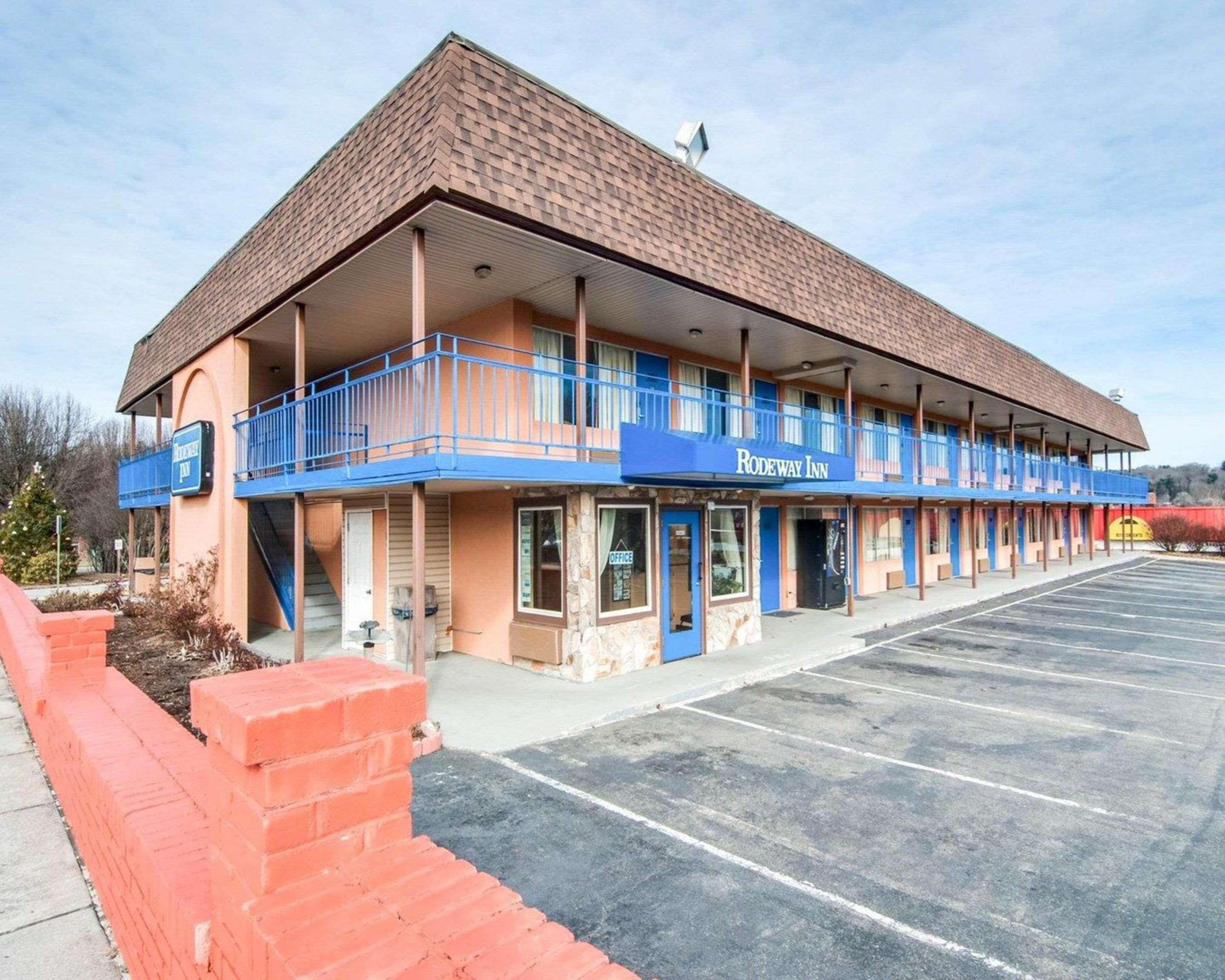 Rodeway Inn Galax Highway 58 Exteriör bild